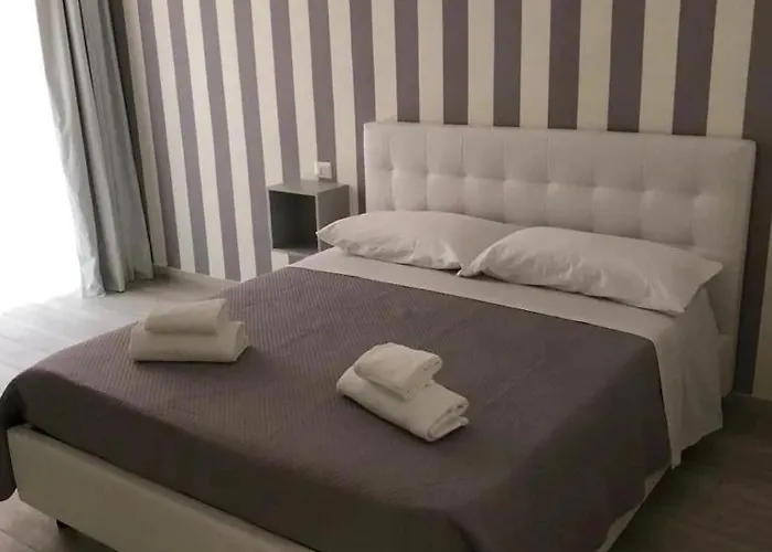 Rosaroll Homes Napoli